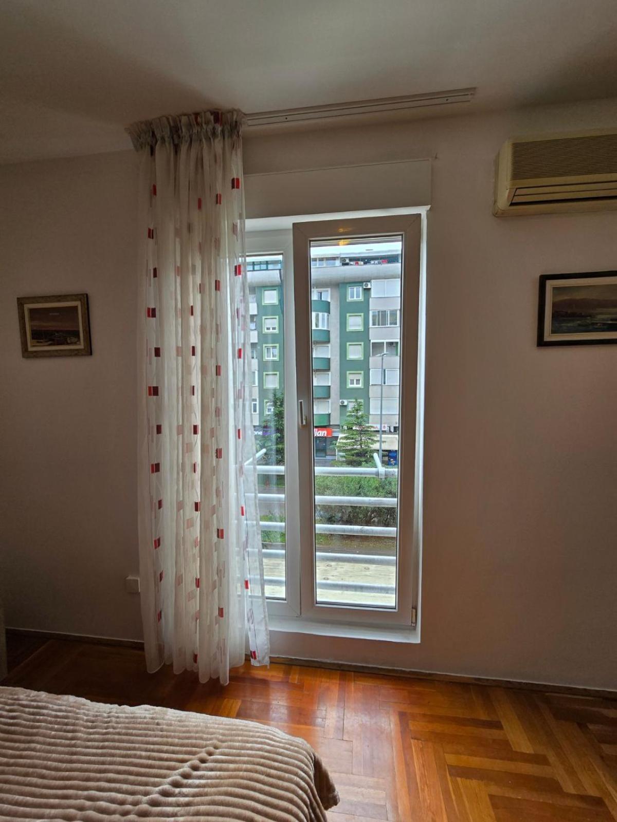 Laki Apartment Подгорица Экстерьер фото